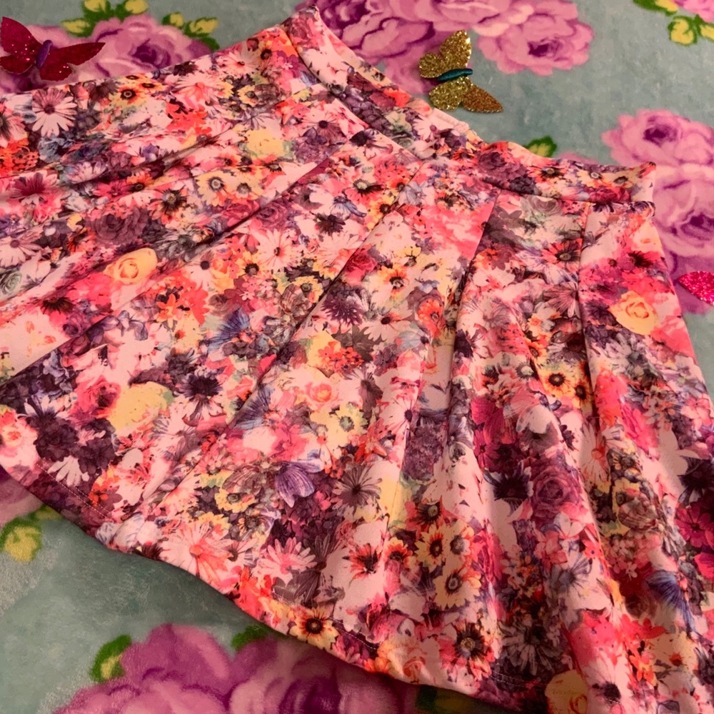 H&M Rainbow Floral High Waisted Skater Skirt Small - Picture 8 of 9